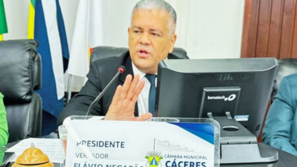 Flávio Negação cobra providências e critica inércia do Executivo sobre a rodoviária