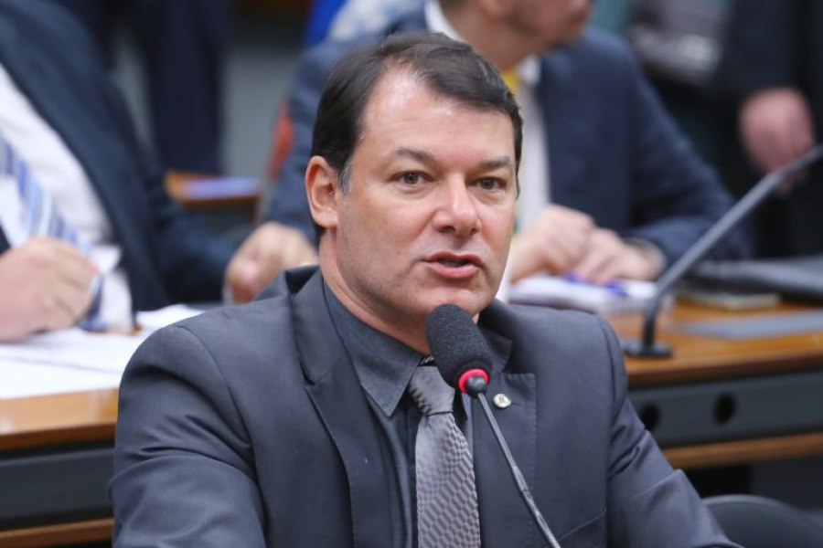 Roberto Duarte apresenta PL que cria linha de crédito para manutenção dos veículos dos caminhoneiros